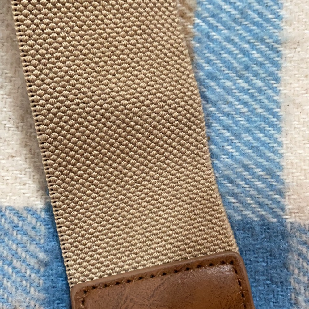 NWOT Camel brown/tan stretch belt w/buckles - Picture 4 of 5